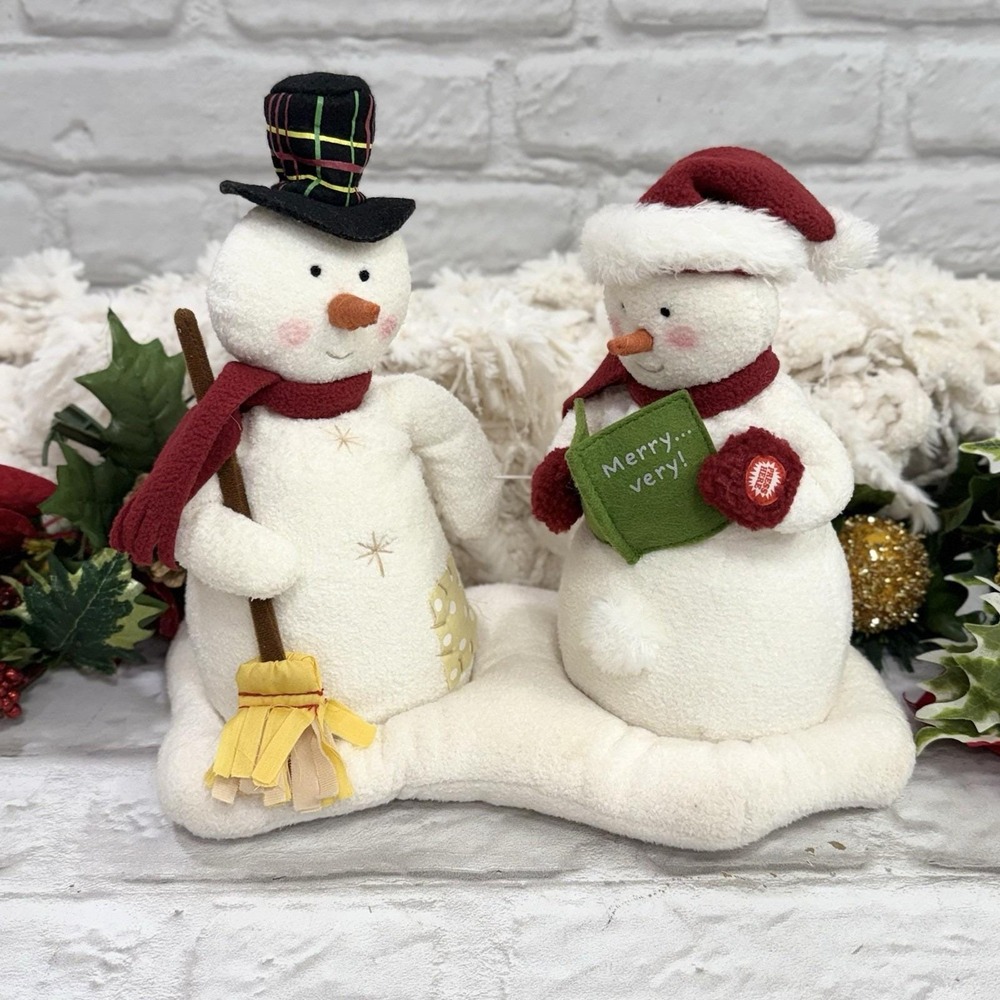 Vtg Hallmark Jingle Pals Mr & Mrs Snowman Animated Singing Caroling Snowmen 2003